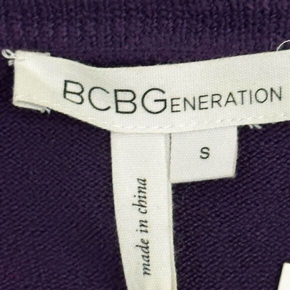 BCBG Purple Vintage Wide Sleeve Sweatet - Picture 5 of 6